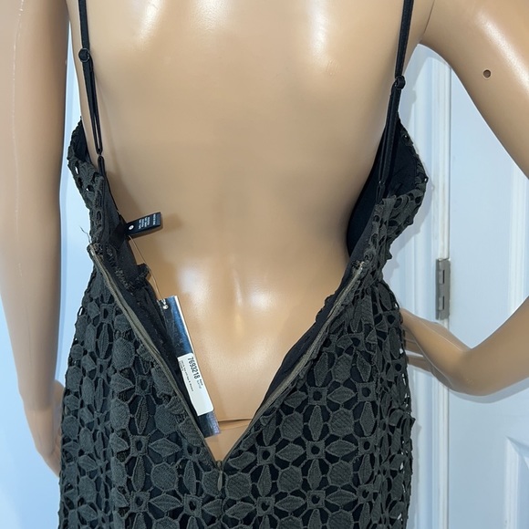 Aqua Black Lace Backless Dress - Picture 10 of 15